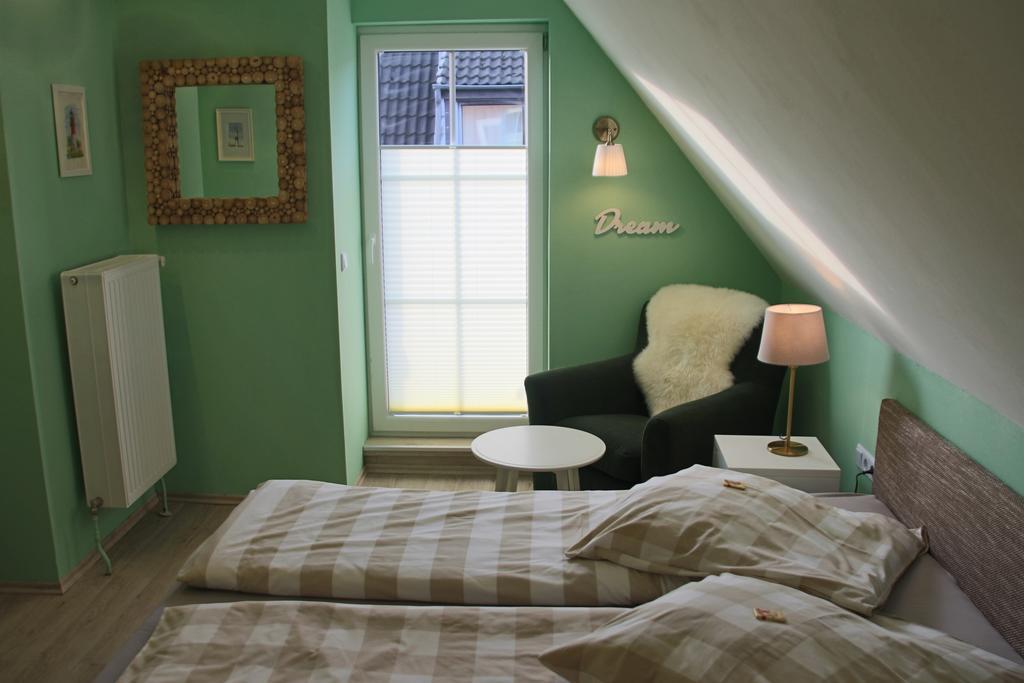 Pension Zur Brandung Busum Room photo